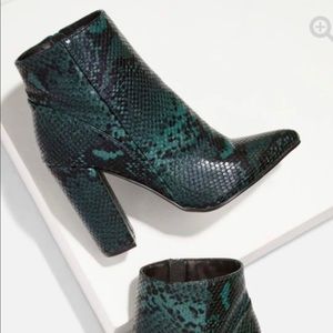 Snake Print Bootie (Emerald) 8 JUSTFAB